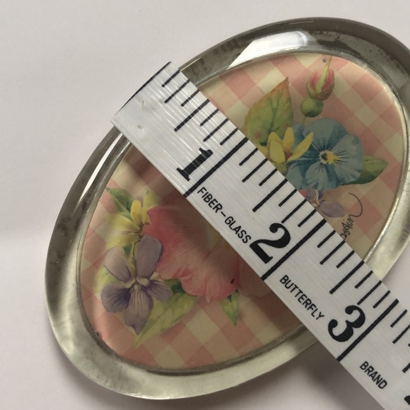 Paperweight glass Marjalein Bastin flower design gently used great condition - Picture 6 of 10